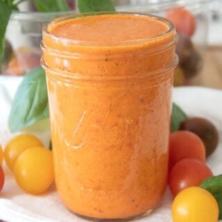 tomato vinaigrette in a mason jar