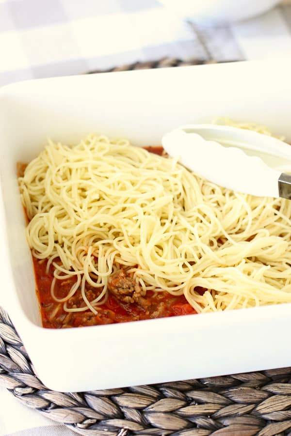 layering baked spaghetti casserole