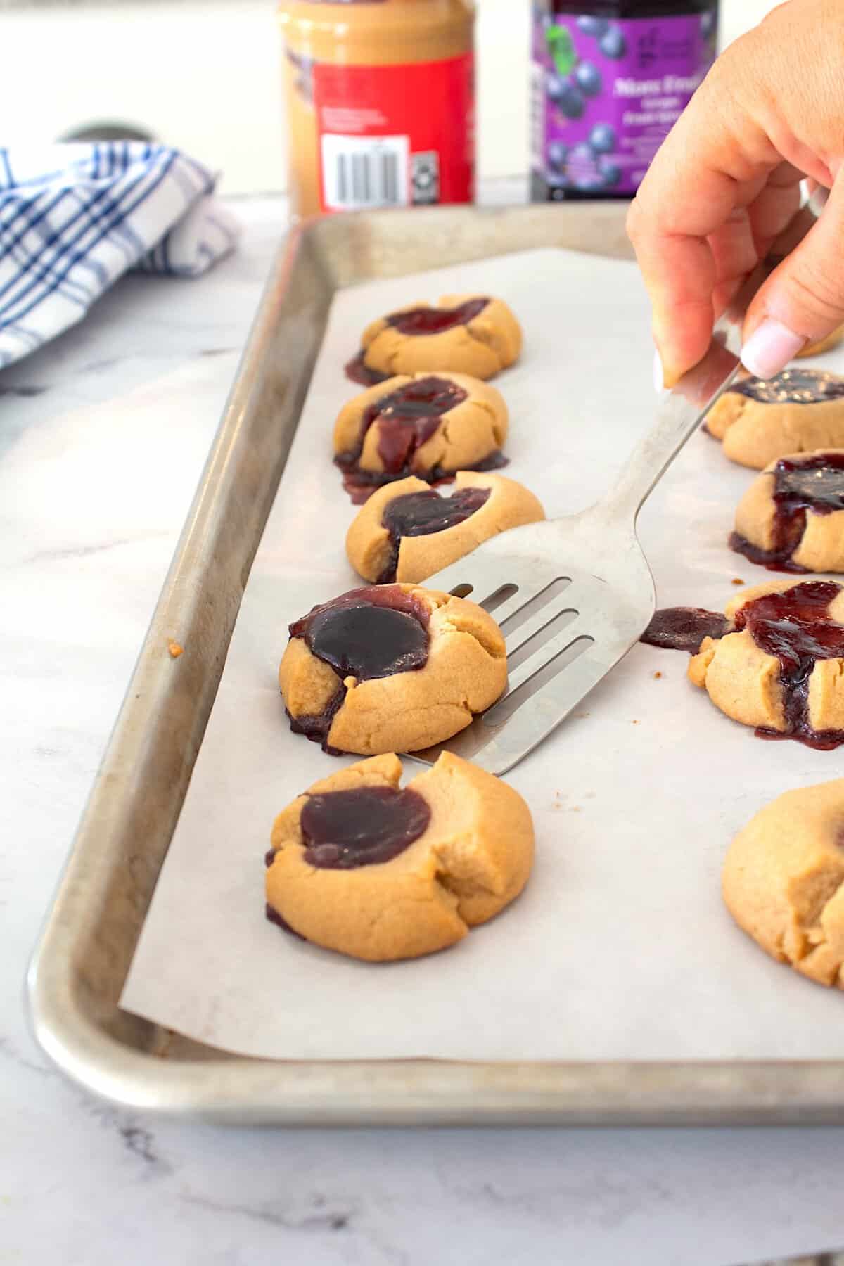 sheet pan with cookies on it