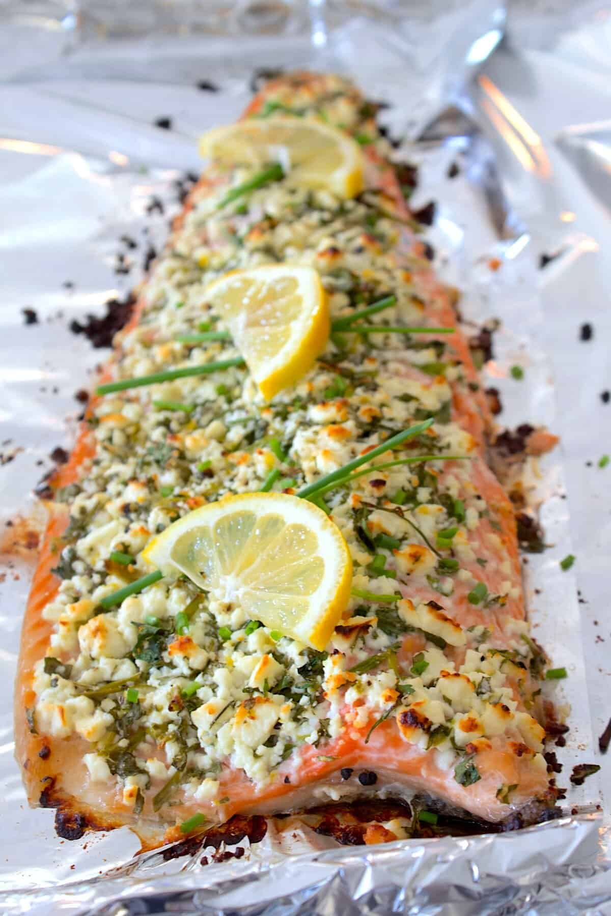 salmon filet with herb and feta crust