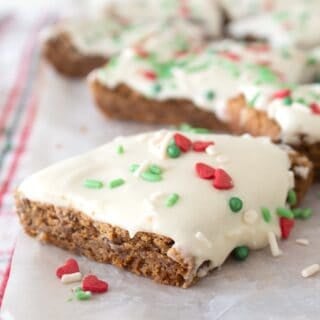 close up of gingerbread bars