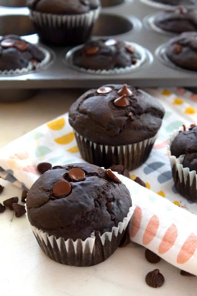 100 Calorie Double Chocolate Brownie Cupcakes