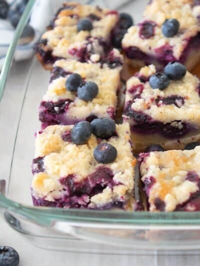 blueberry pie bars in a clear pyrex dish