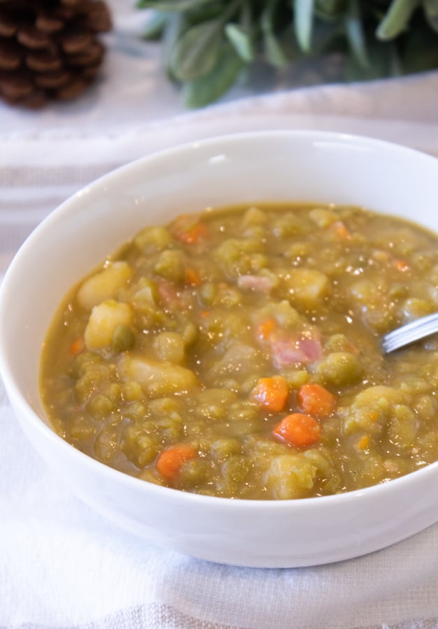 a bowl of slow cooker split pea soup 
