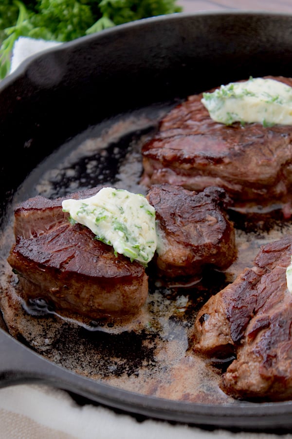 Perfectly Cooked Steak in a Grill Pan - thekittchen