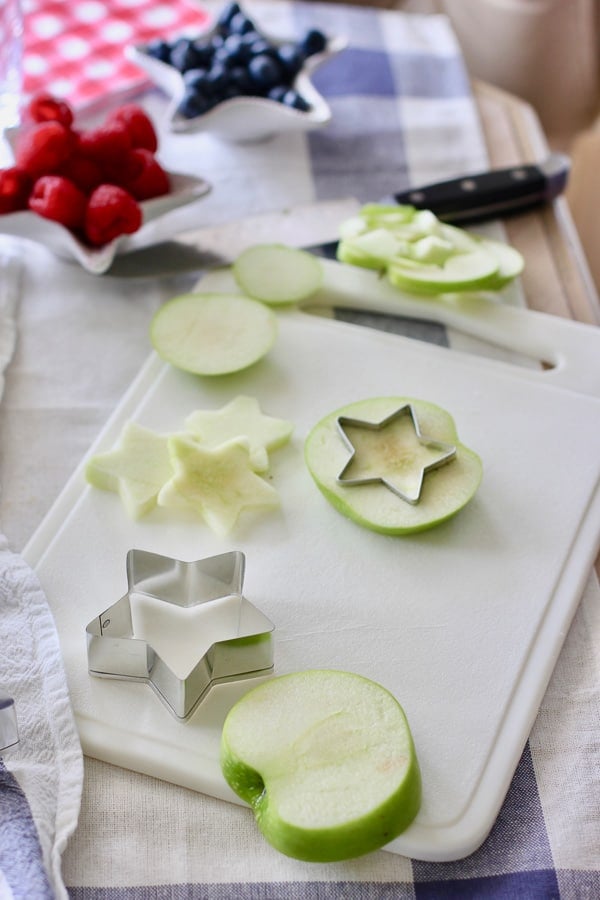 how to cut apples into stars