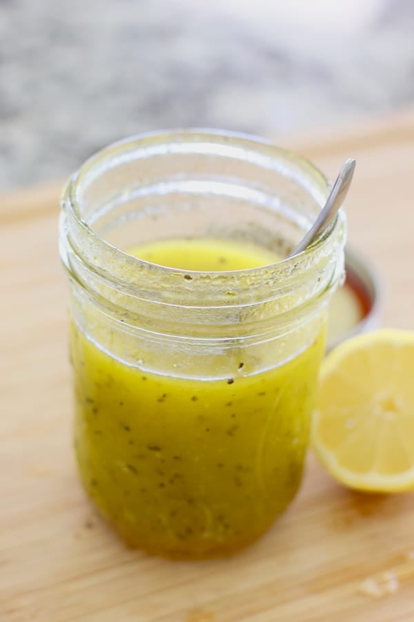 easy 2 minute greek vinaigrette