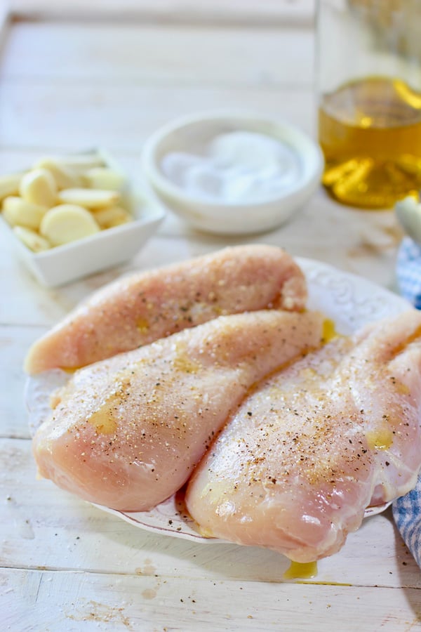 chicken breasts with salt and pepper