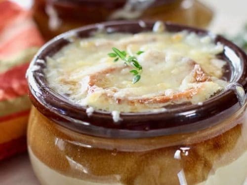 https://laughingspatula.com/wp-content/uploads/2019/10/Slow-Cooker-French-Onion-Soup-Hero1-500x375.jpg