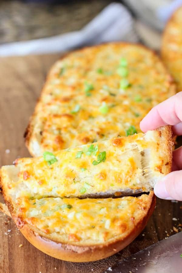 sliced cheesy bread recipe