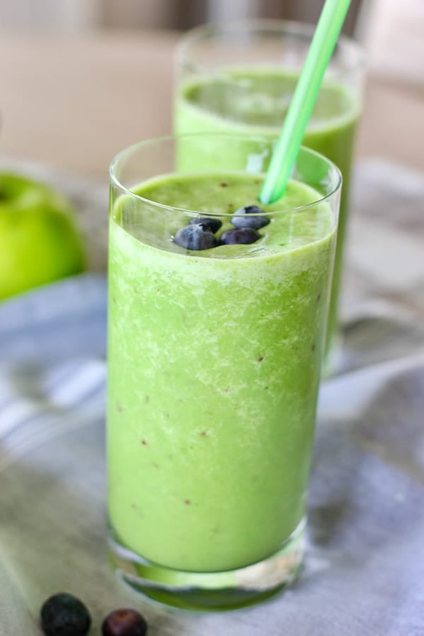 Green Smoothie with straw