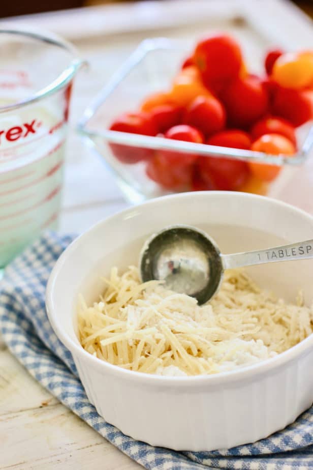 combine parmesan and flour to thicken alfredo