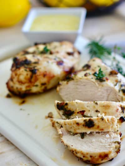 greek chicken sliced and ready to serve