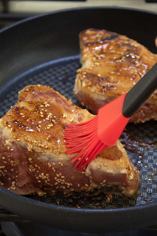 basting tuna steak