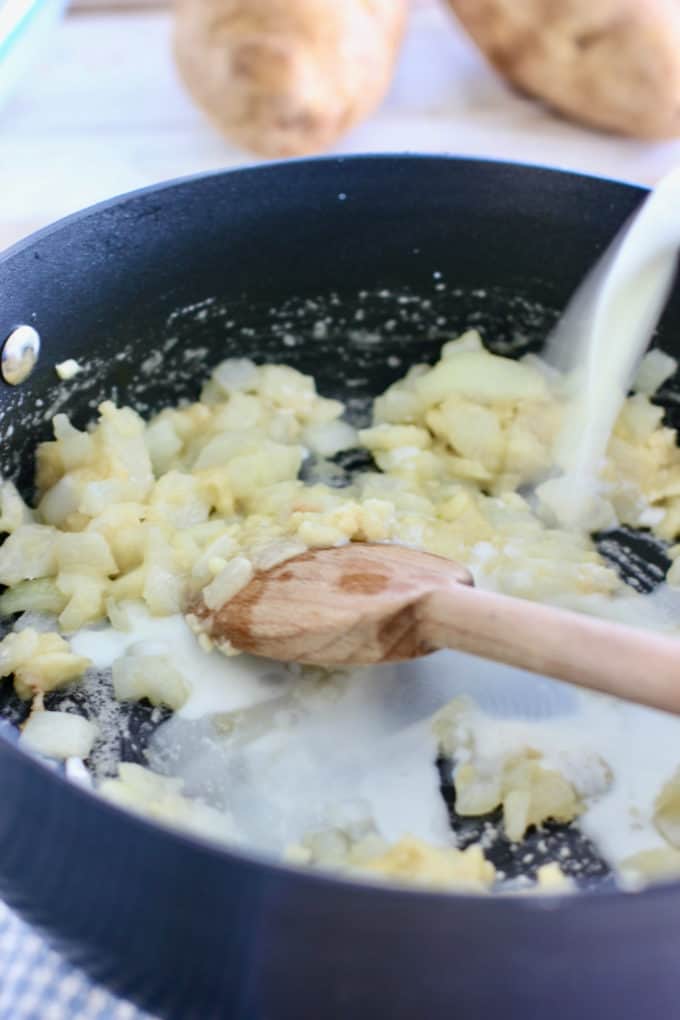 Recipe for Scalloped Potatoes with Cheese – Like Mother, Like Daughter