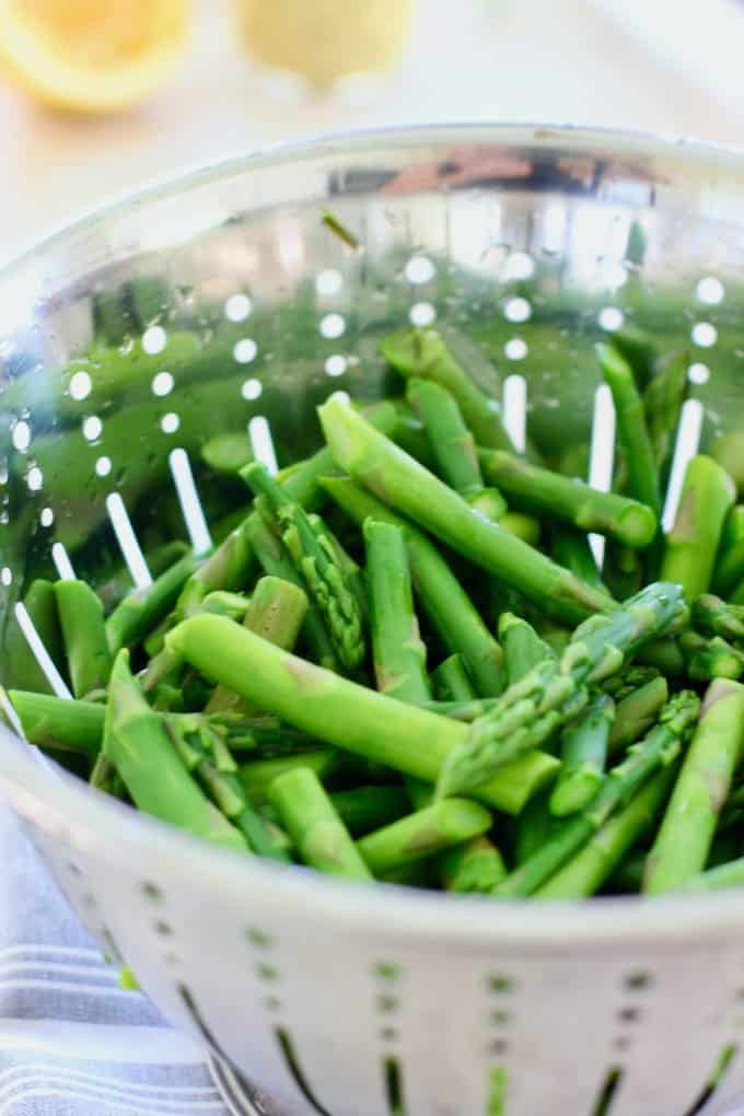 asparagus in a colander