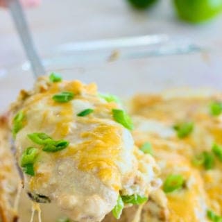 chili cheese chicken being served