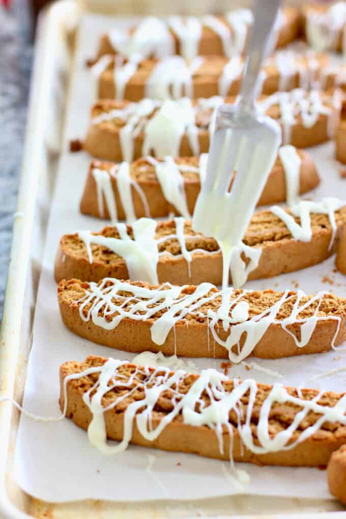 how to make white chocolate drizzle