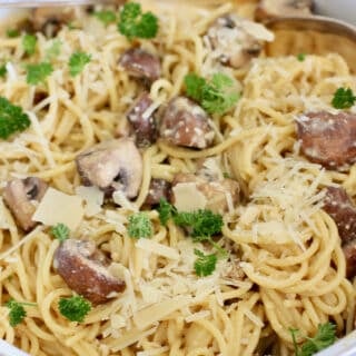 Mushroom carbonara in a skillet