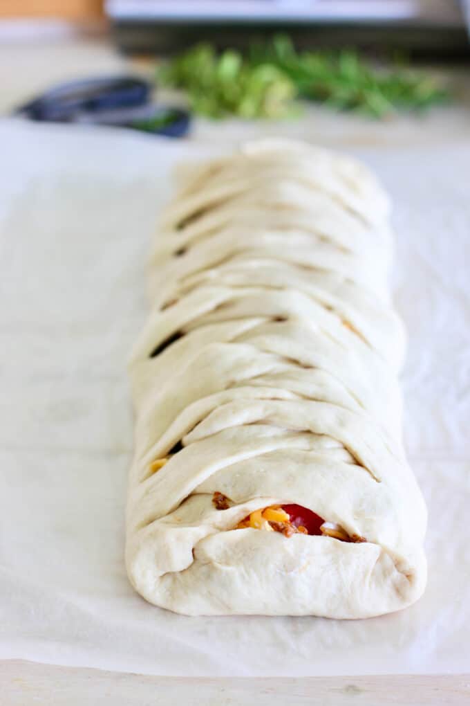 How to make a stuffed braided bread
