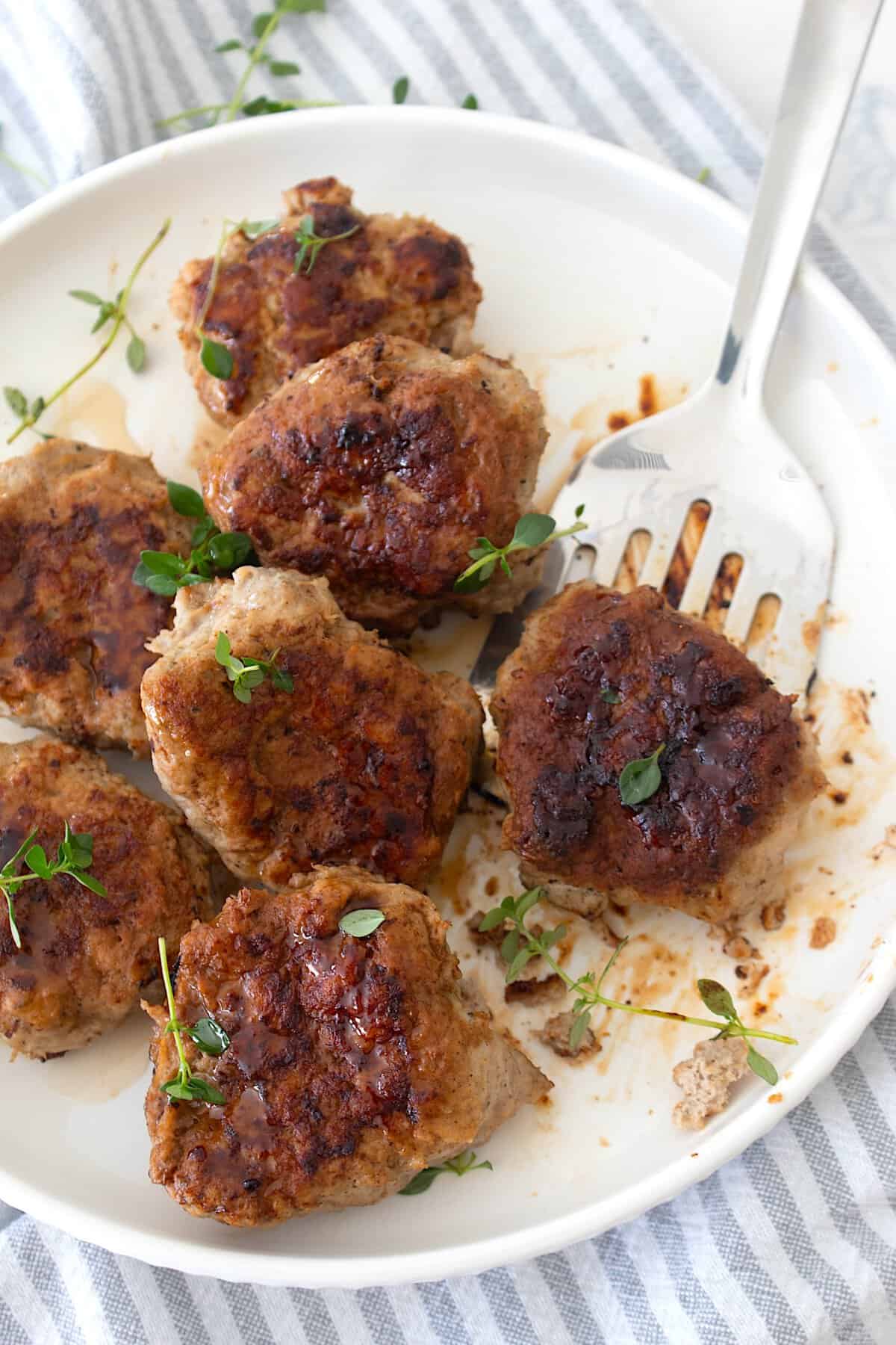 overhead view of turkey breakfast sausages