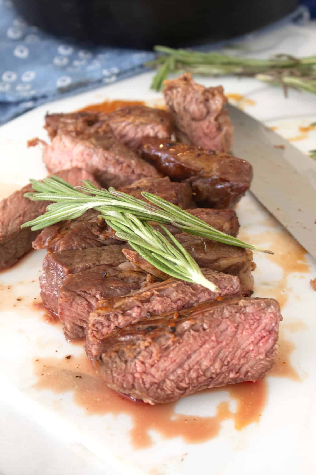 overhead view of sliced steak