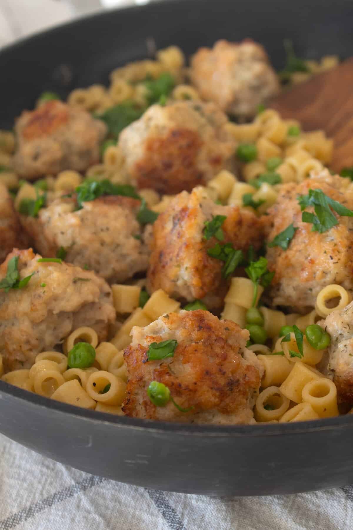 side view of meatball skillet with ditalini